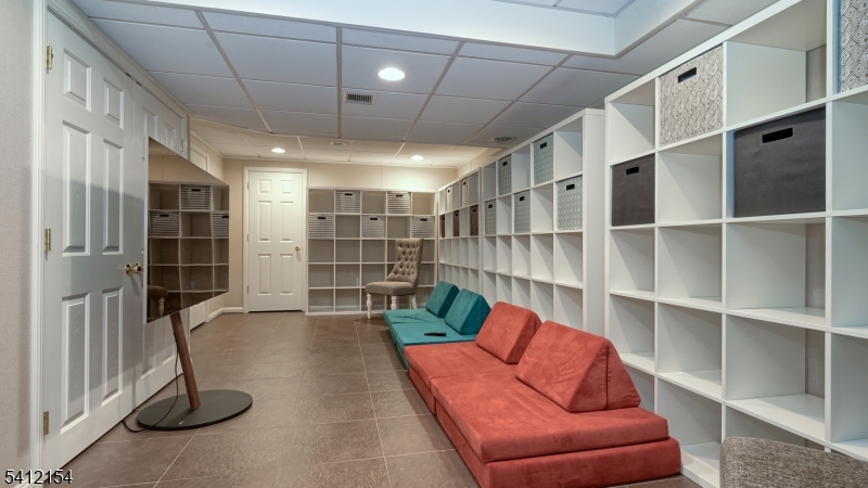 PINES LAKE - Residential