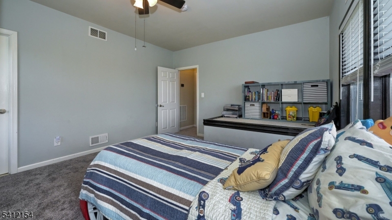 PINES LAKE - Residential