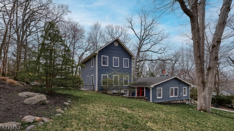 PINES LAKE - Residential