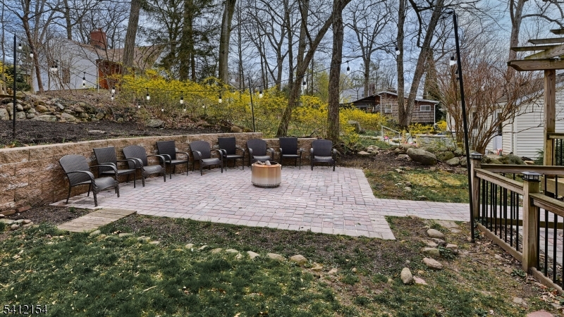 PINES LAKE - Residential