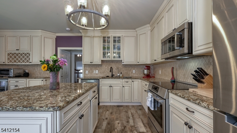 PINES LAKE - Residential