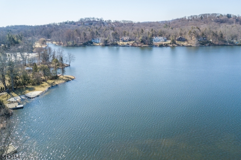 PINES LAKE - Residential