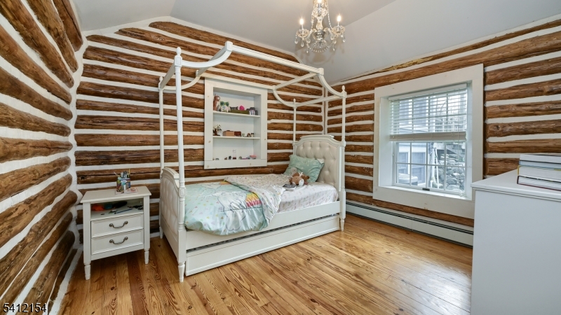 PINES LAKE - Residential