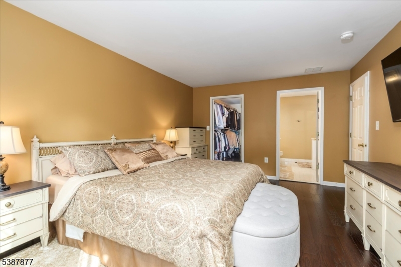 Riverwalk - Residential