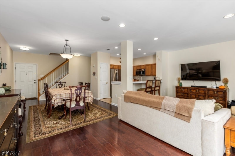 Riverwalk - Residential