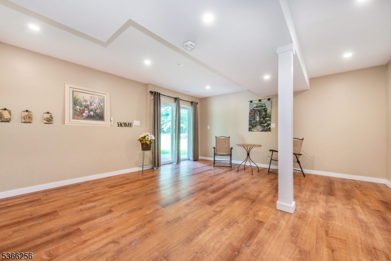 White Meadow Lake - Residential