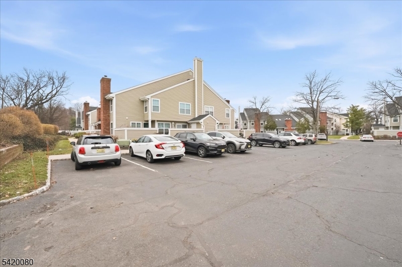 The Pointe Galloping Hill - Residential