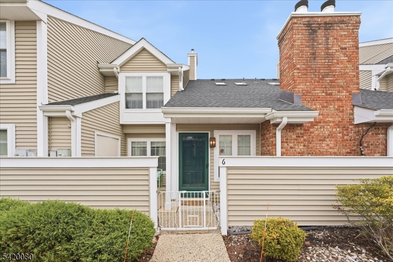 The Pointe Galloping Hill - Residential