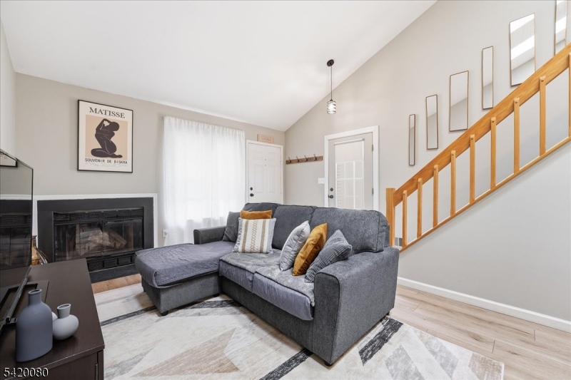 The Pointe Galloping Hill - Residential