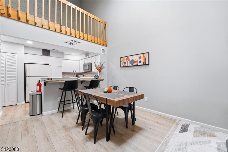 The Pointe Galloping Hill - Residential