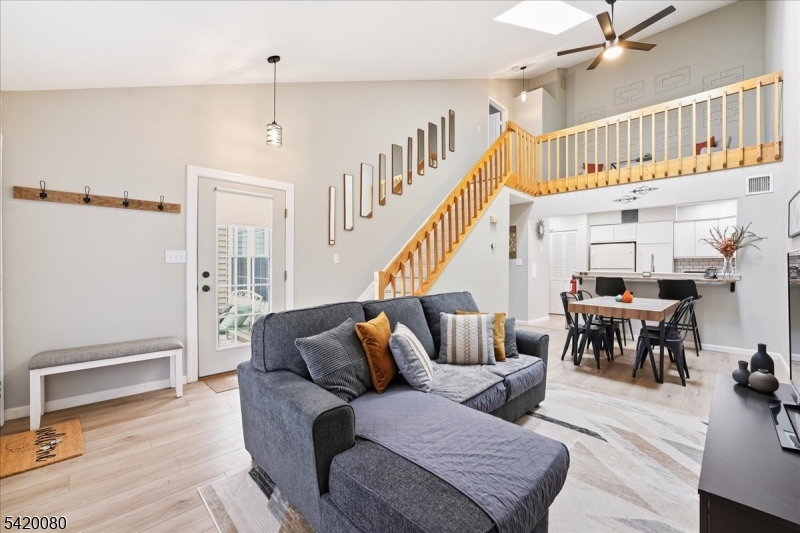 The Pointe Galloping Hill - Residential