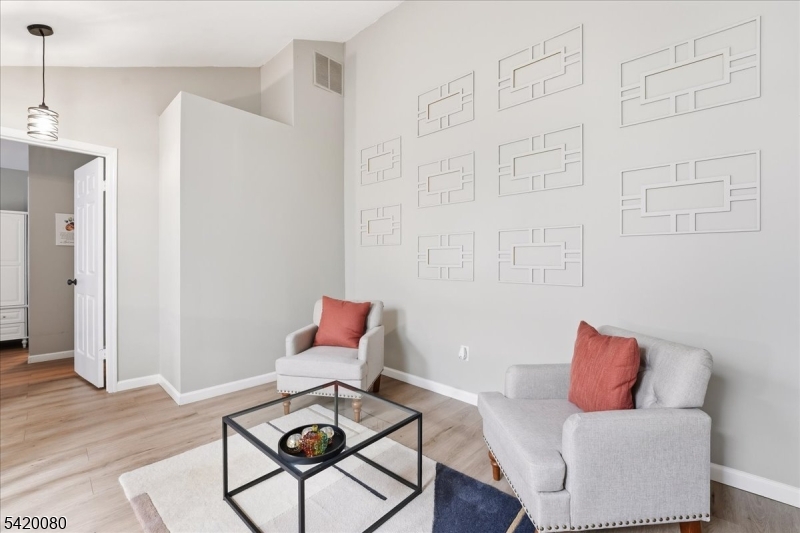 The Pointe Galloping Hill - Residential