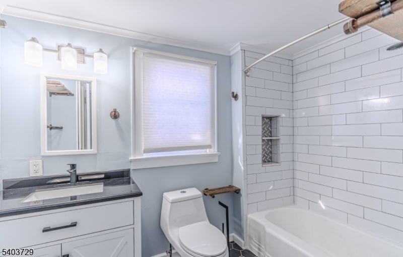 INDIAN LAKE - Residential