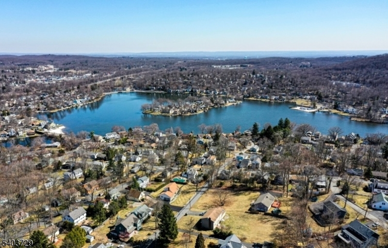 INDIAN LAKE - Residential