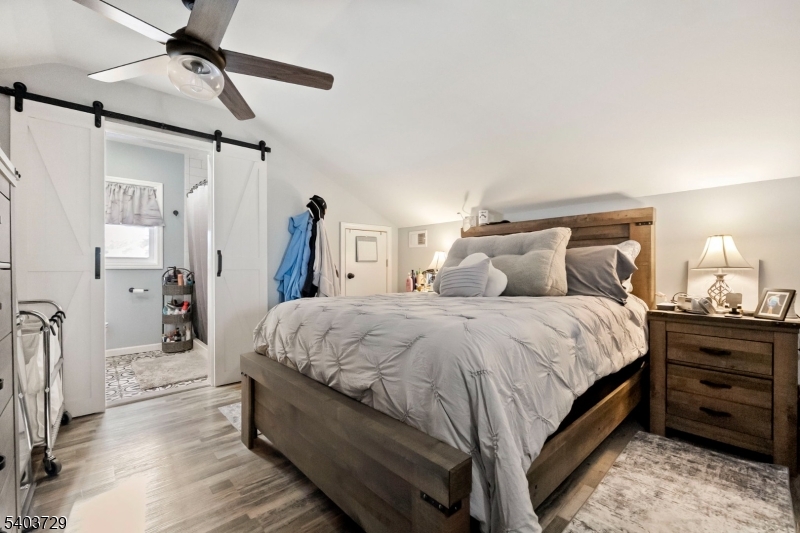 INDIAN LAKE - Residential