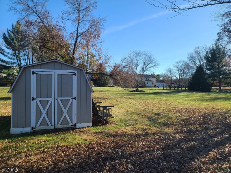 Van Holten Estates South - Residential Lease