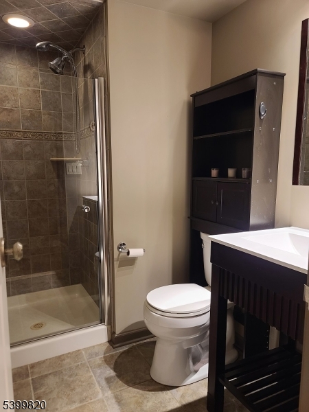 Van Holten Estates South - Residential Lease