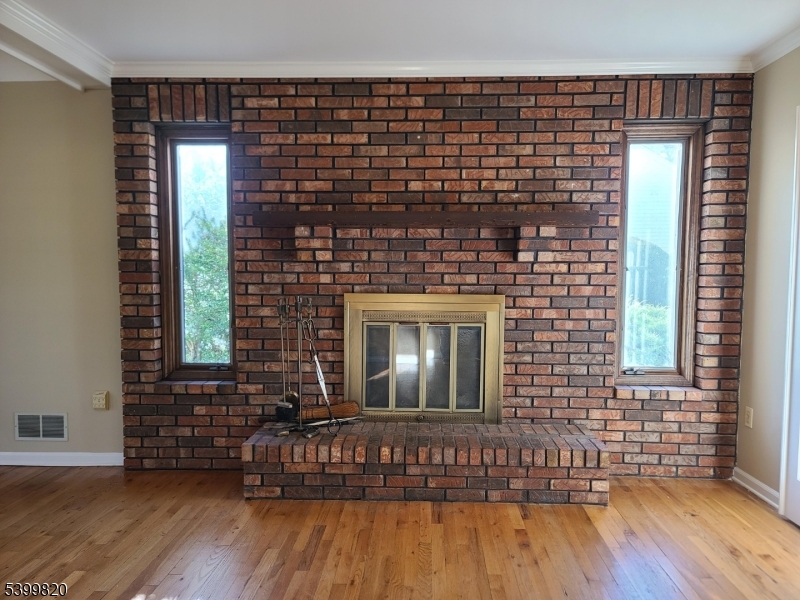 Van Holten Estates South - Residential Lease