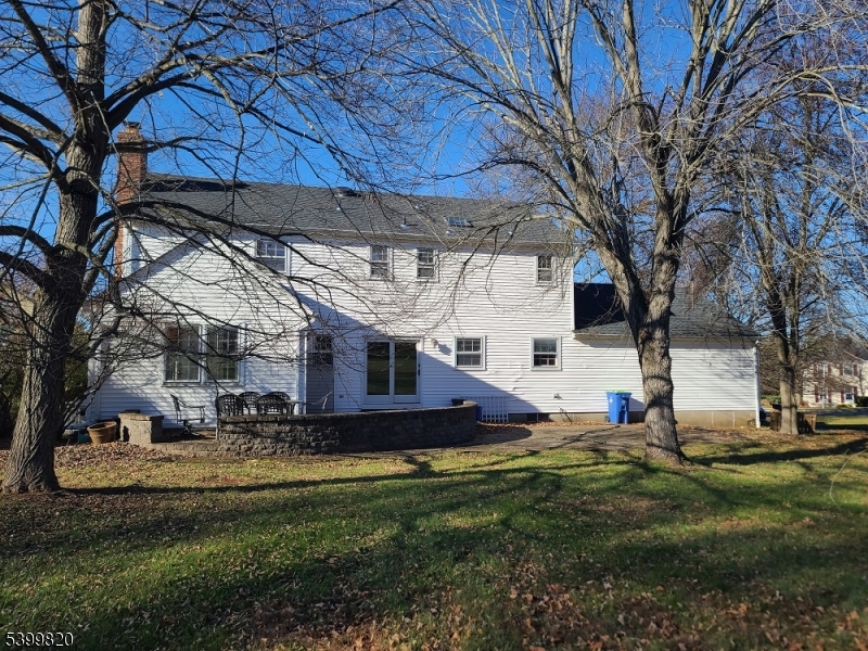 Van Holten Estates South - Residential Lease