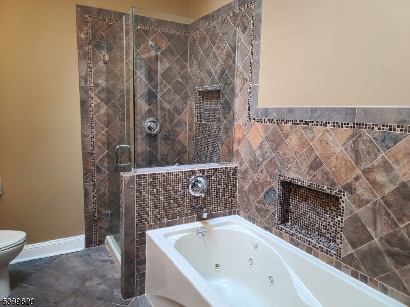 Van Holten Estates South - Residential Lease