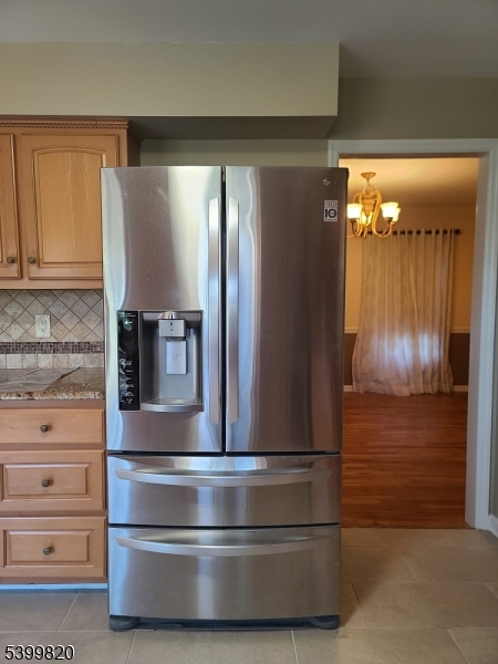 Van Holten Estates South - Residential Lease