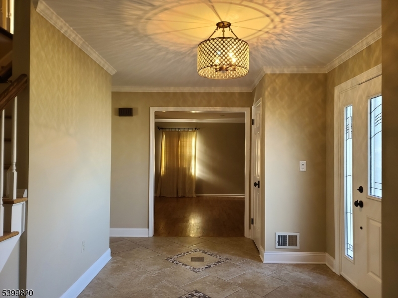 Van Holten Estates South - Residential Lease