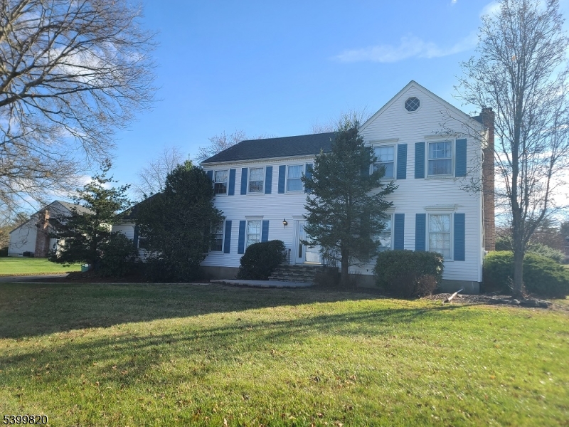 Van Holten Estates South - Residential Lease