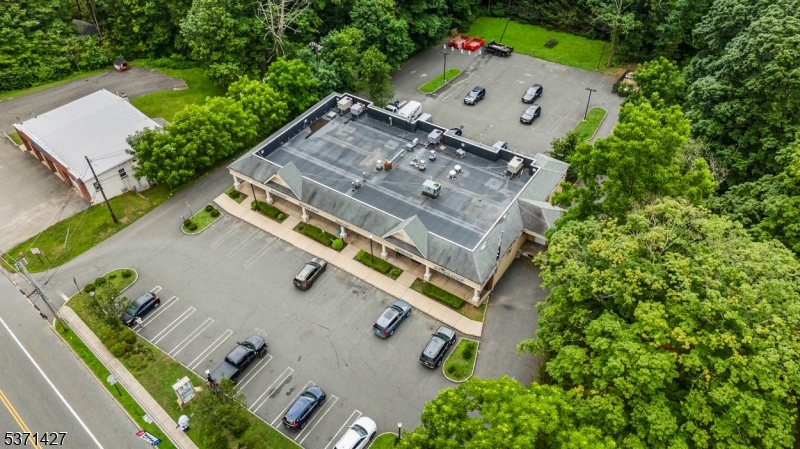 Ironia - Commercial Sale