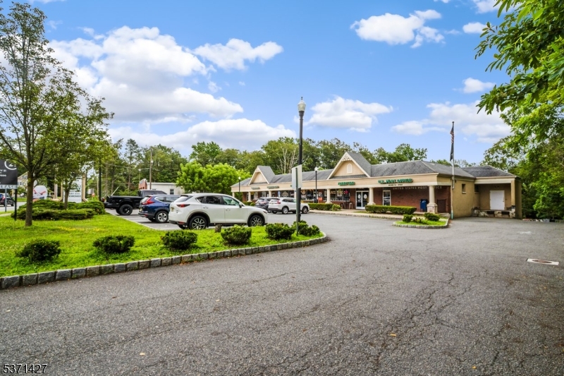 Ironia - Commercial Sale