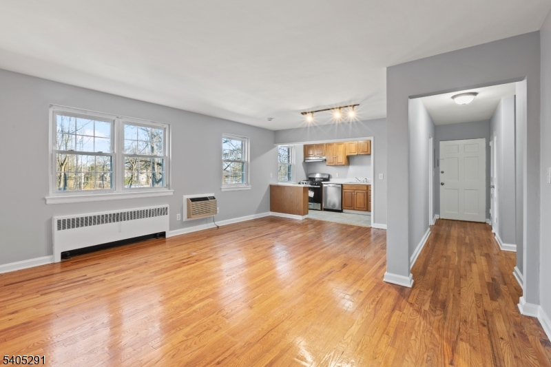 parkway village building 5 - Residential