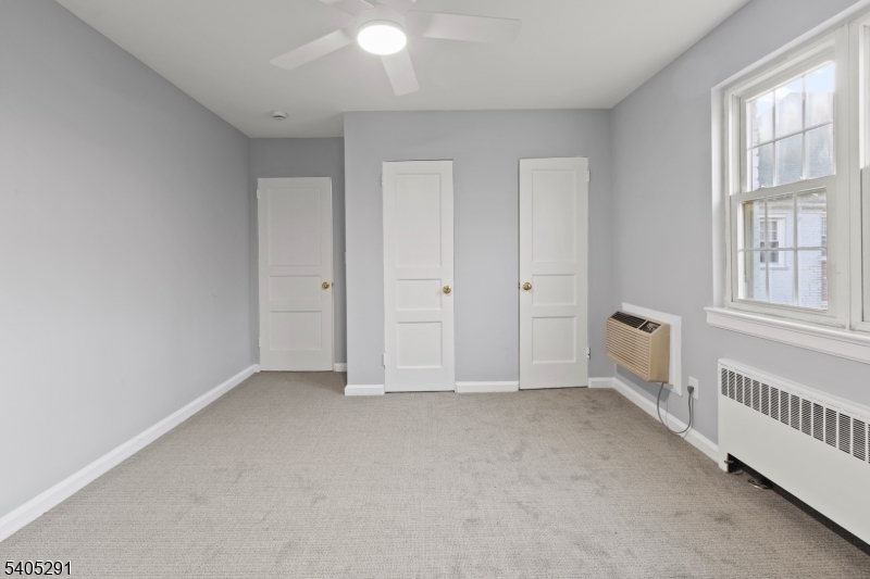 parkway village building 5 - Residential