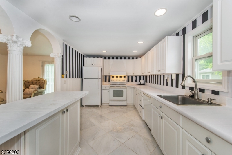 4 Burgher Rd