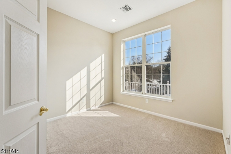 Four Seasons - Residential