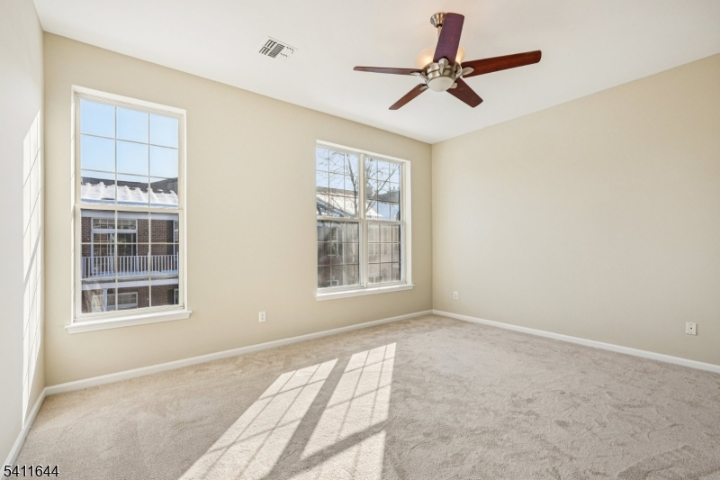 Four Seasons - Residential