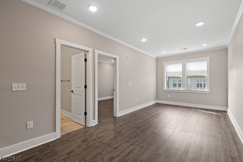 LINK at Westmont Station - Residential