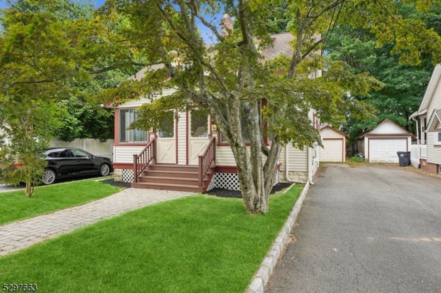 Wonderful 2 bedroom, 1 bathroom rental in Morris Township. Great location, close to downtown Morris Plains and Morristown with everything they have to offer. Also close to major commuting highways. Refinished hardwood floors, lots of natural light, off street parking and one car garage. Enter through the spacious foyer into the open living area with ample space for a living and dining room. The kitchen offers a fridge, dishwasher and gas stove. Upstairs are two bedrooms and a full bathroom. Washer and dryer as well as ample storage space are located in the basement. This unit is a must see!