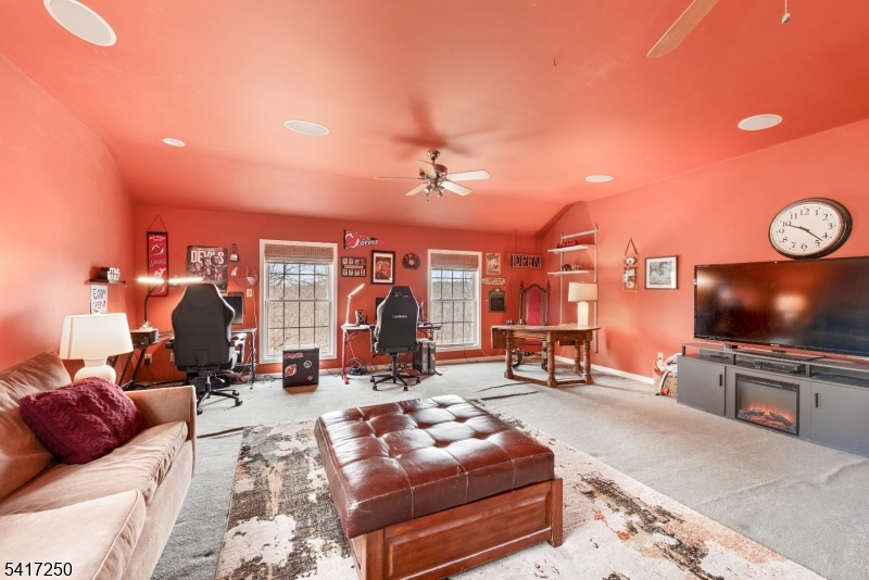 Breezewood Estates - Residential