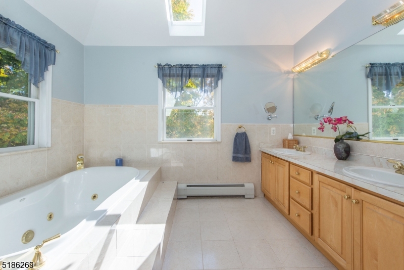 Raine Tree - Residential