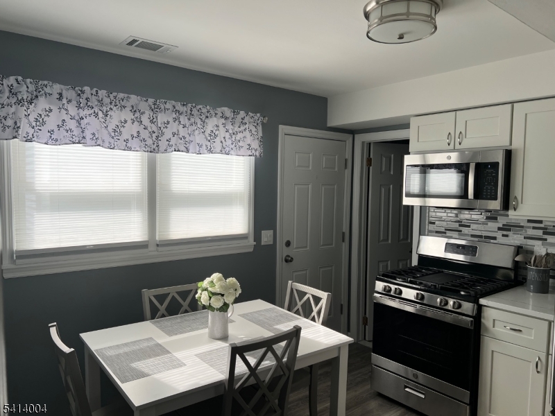 Washington School - Residential