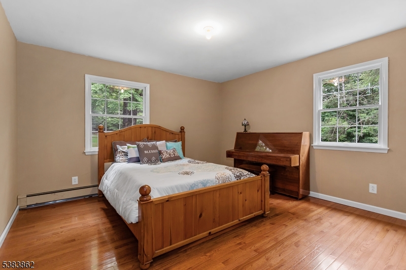 Beautiful spacious Stonetow - Residential