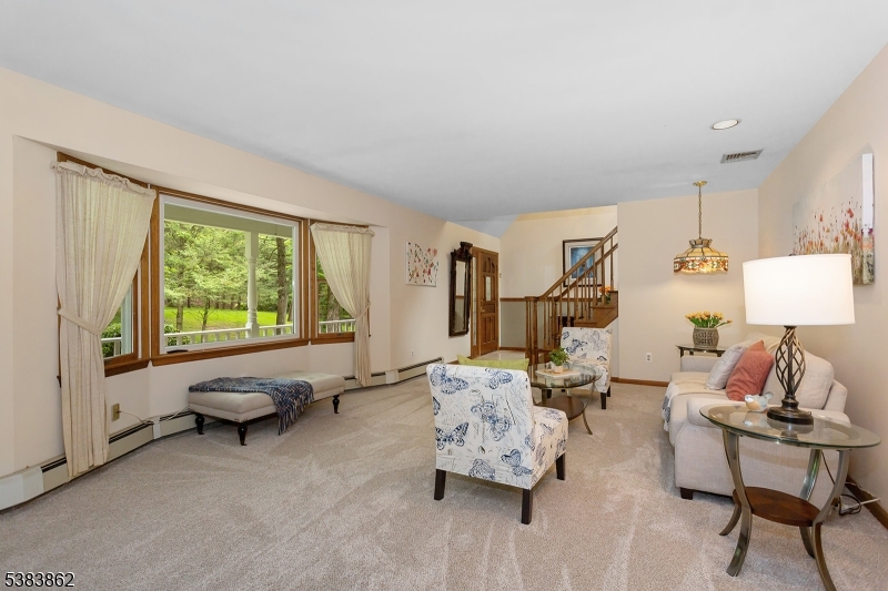 Beautiful spacious Stonetow - Residential