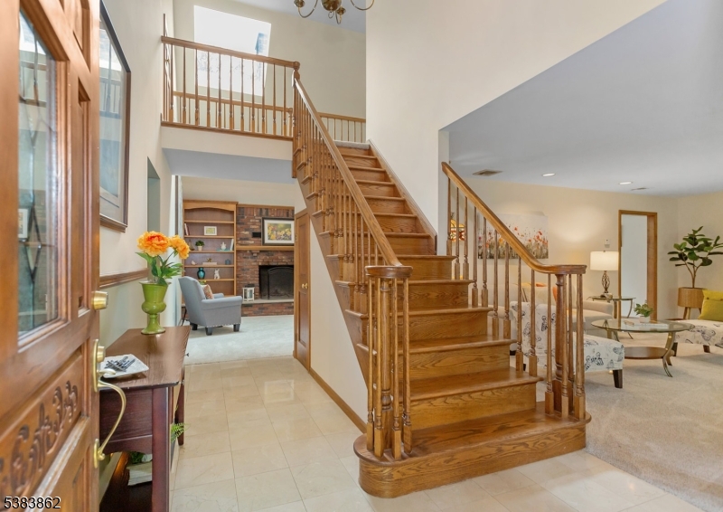 Beautiful spacious Stonetow - Residential