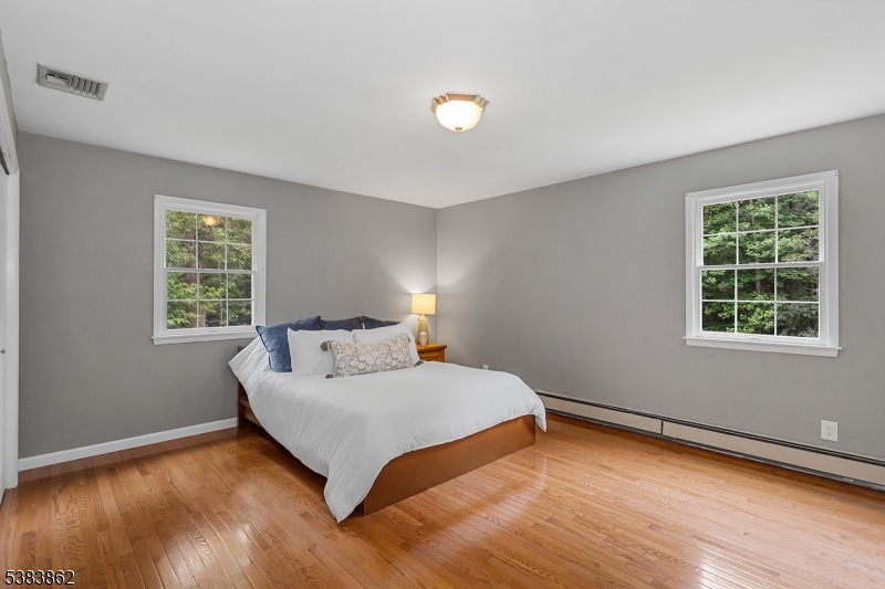 Beautiful spacious Stonetow - Residential