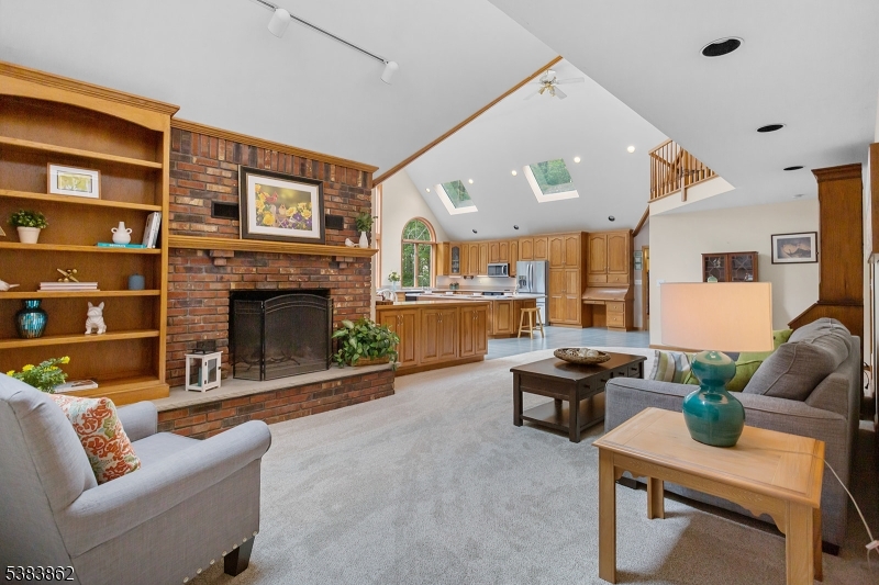 Beautiful spacious Stonetow - Residential