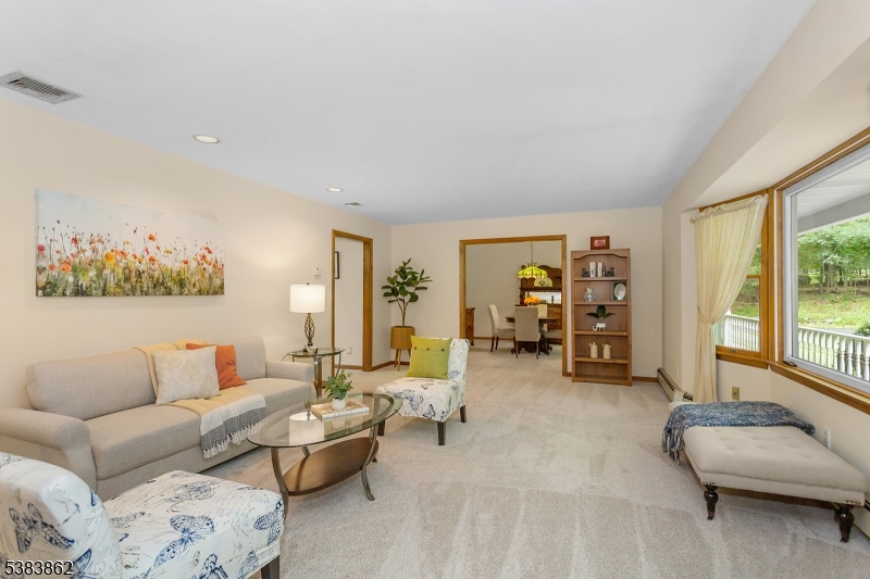 Beautiful spacious Stonetow - Residential