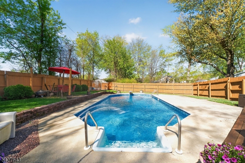 Clover Hill - Residential