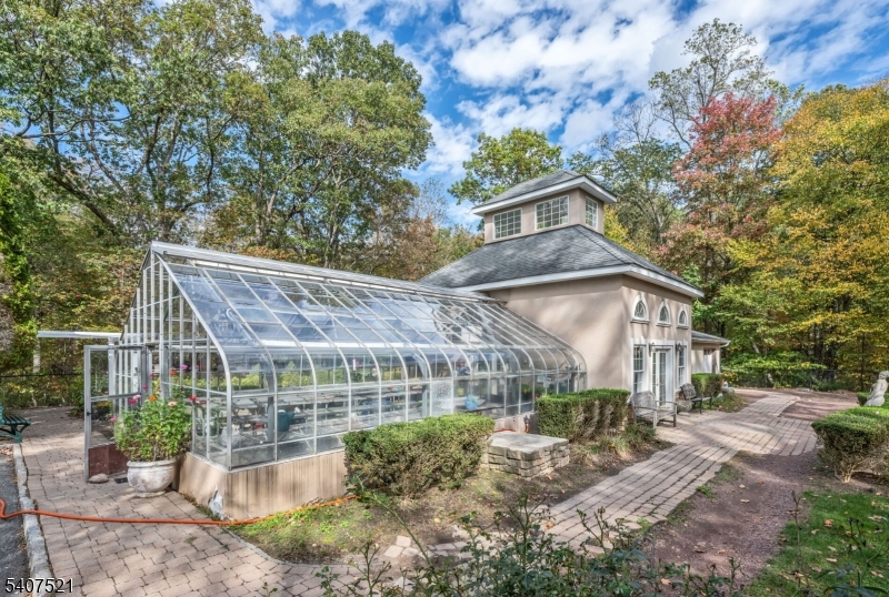 Fox Hills - Residential