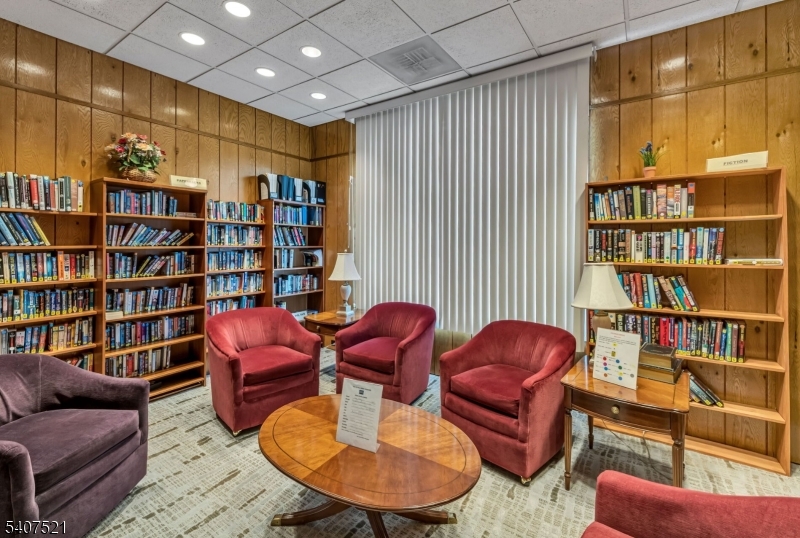 Fox Hills - Residential