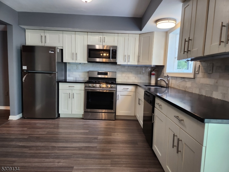 Carriage Homes Quailbrook - Residential Lease