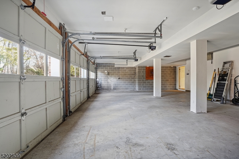 Oak Ridge - Residential